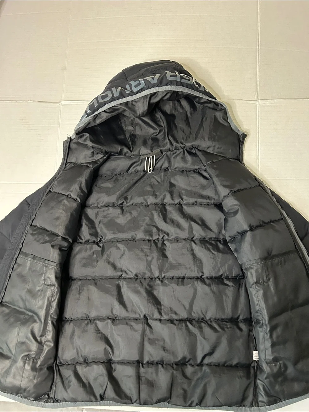 Under Armour YSM Small Boys Black Hooded Puffer Jacket with Gray Trim